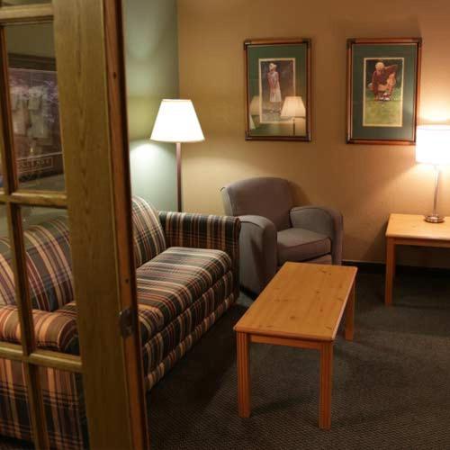 Boarders Inn And Suites By Cobblestone Hotels - Fayette المظهر الخارجي الصورة